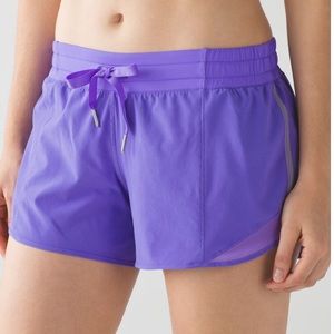 Lululemon hotty hot 4”